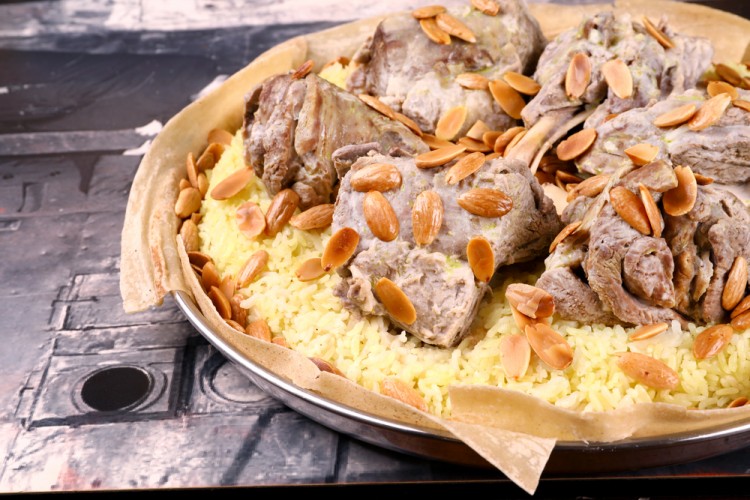 طريقة عمل منسف الدجاج وأسرار نجاحه بخطوات سهلة -استعلم 2 طريقة عمل منسف الدجاج